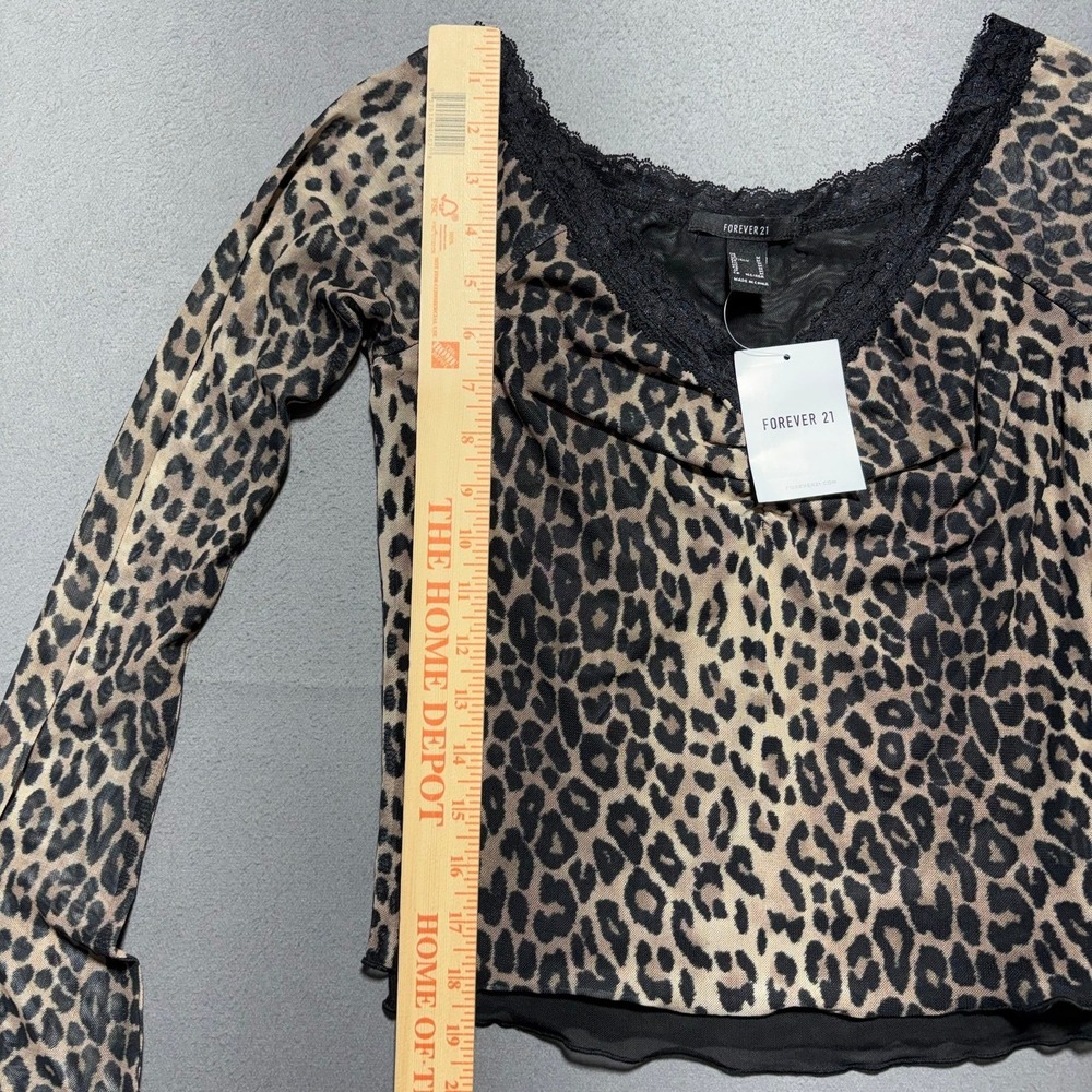 Leopard Print Mesh Top Lace Trim Bell Sleeve Ruched V-Neck Medium NWT - Picture 5 of 14